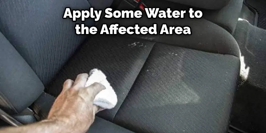 Apply water to the affected area