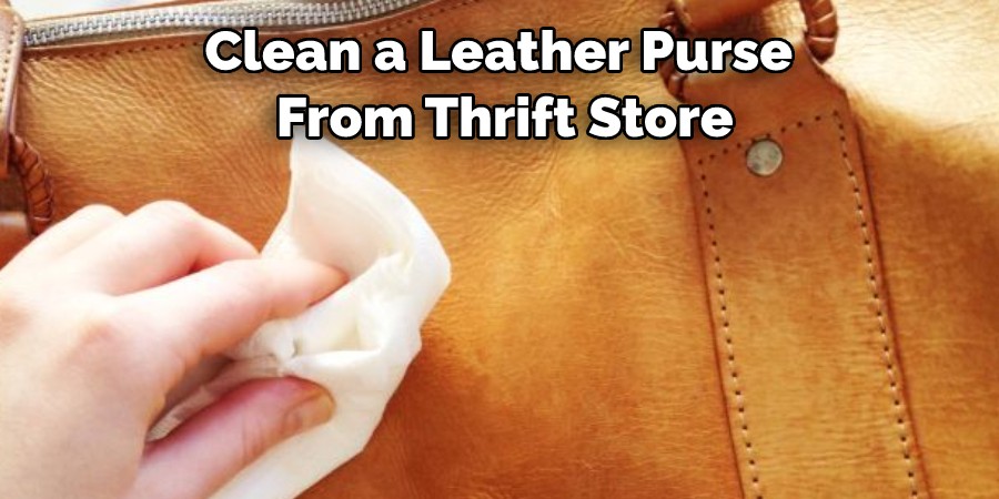 Clean a Leather Purse  From Thrift Store