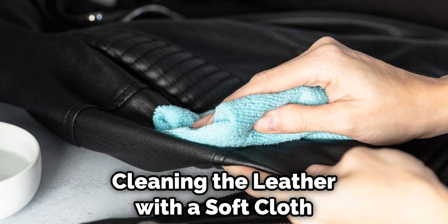 Cleaning the Leather with a Soft Cloth