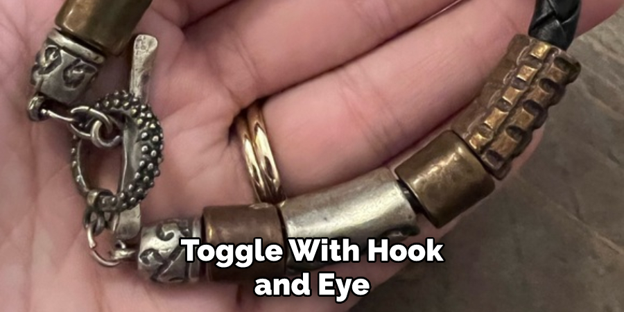 Toggle With Hook and Eye