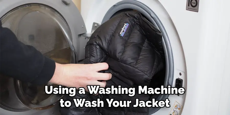 Using a Washing Machine to Wash Your Jacket