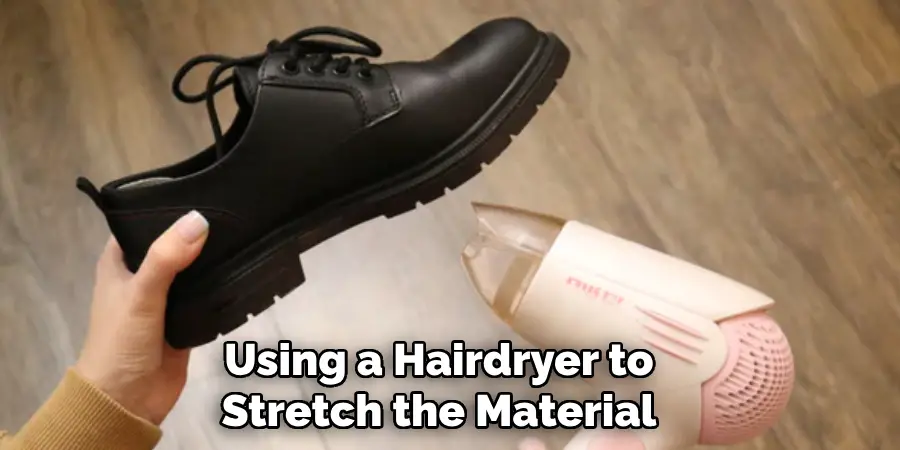 Using a Hairdryer to Stretch the Material