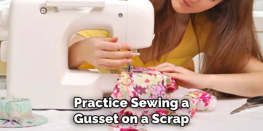 Practice Sewing a Gusset on a Scrap