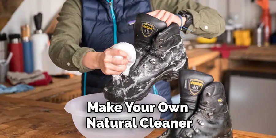 Make Your Own 
Natural Cleaner