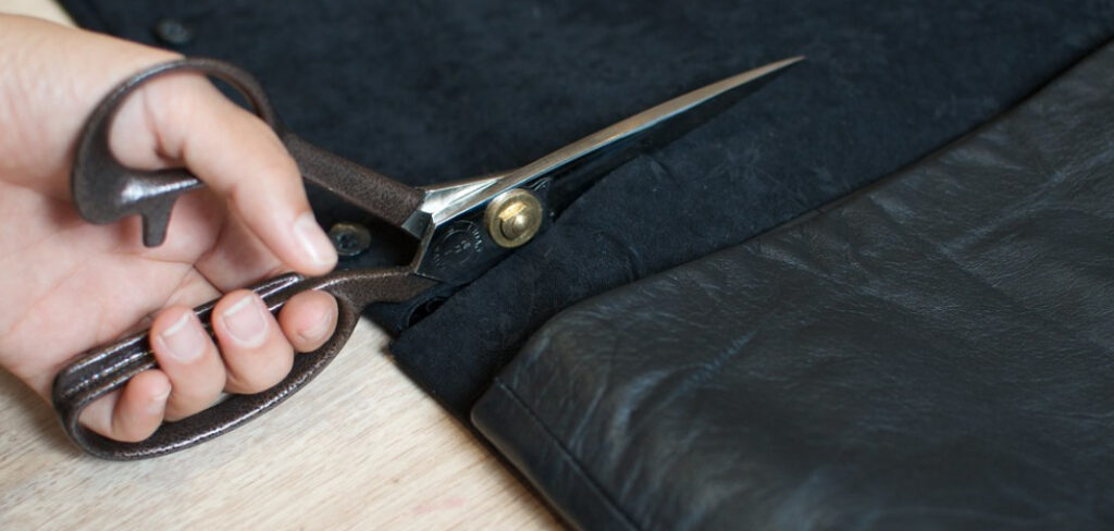 How to Pair a Leather Skirt