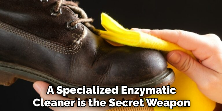 A Specialized Enzymatic
Cleaner is the Secret Weapon