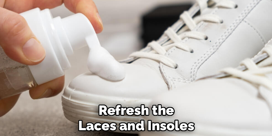 Refresh the
Laces and Insoles