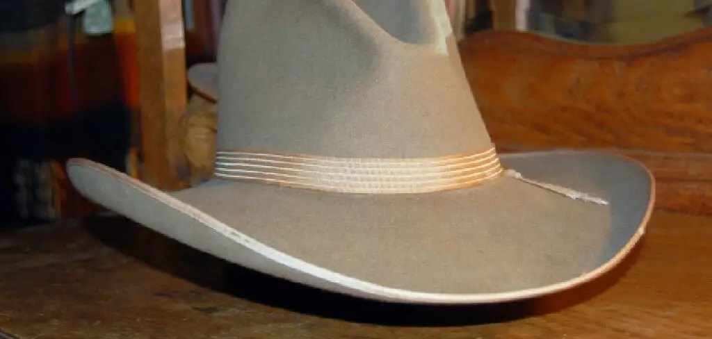 How to Stretch a Leather Hat