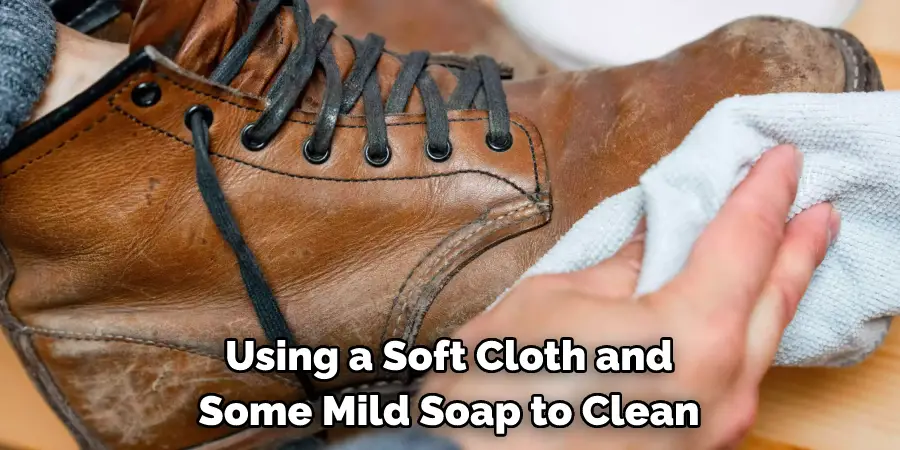 How to Clean Mildew Off Leather Shoes - 11 Easy Steps (2024)