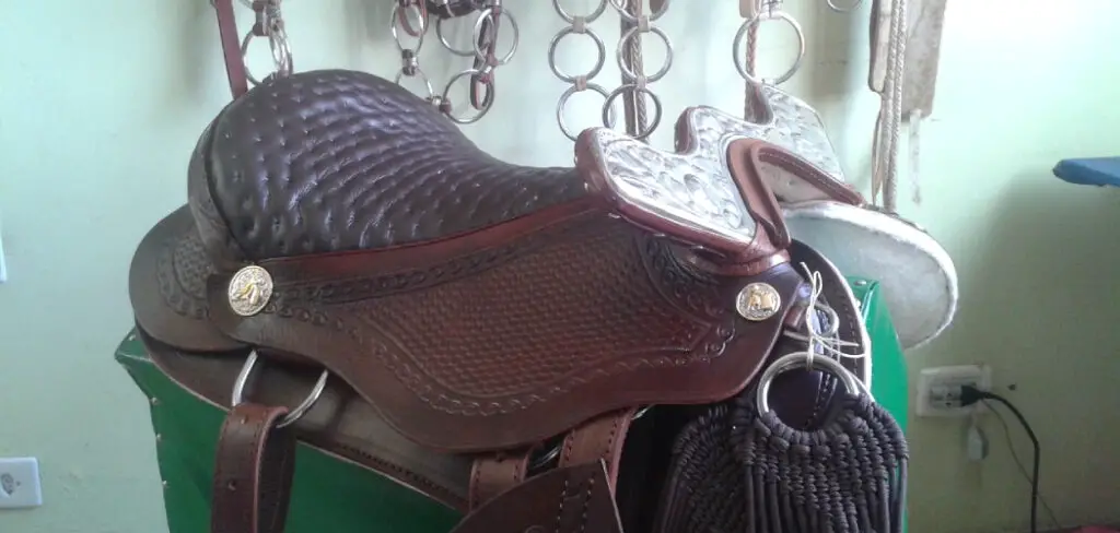 How to Store a Saddle without a Rack