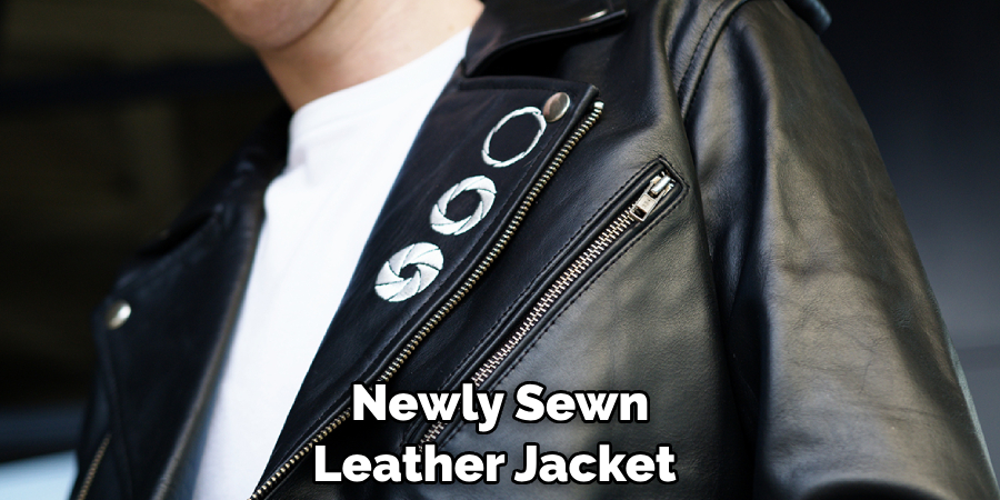 How to Sew a Zipper in Leather Jacket - 4 Easy Guides (2023)